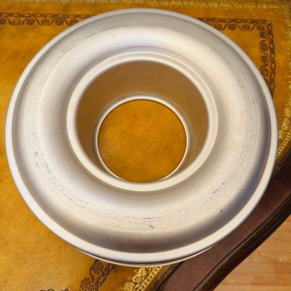 VTG Aluminum Jello Ring Mold Cake Pan Made in USA - Picture 4 of 4